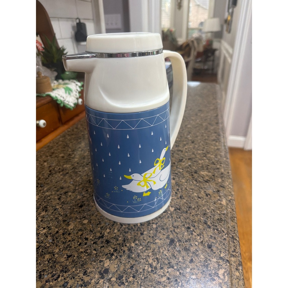 Vintage Tiger Thermal Carafe Blue White Geese Raindrops Vacuum Pitcher Retro